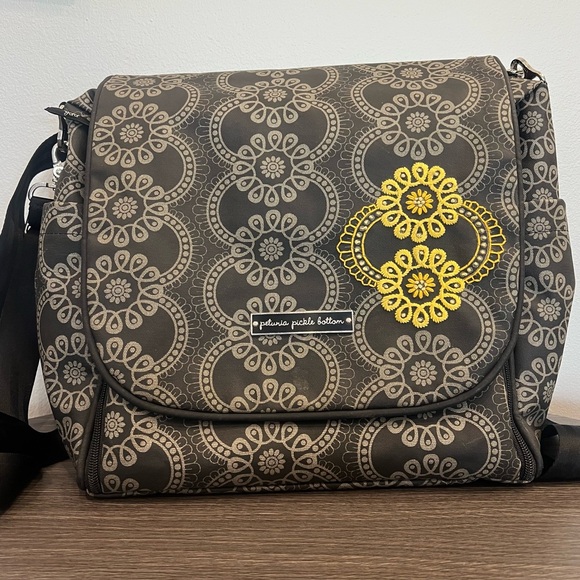 Petunia Pickle Bottom Boxy Diaper Bag Backpack - Picture 2 of 13